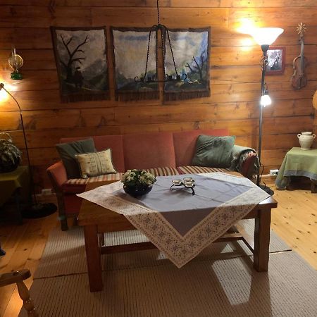 100 Years Old Norwegian Log House In Tromso Villa Luaran gambar